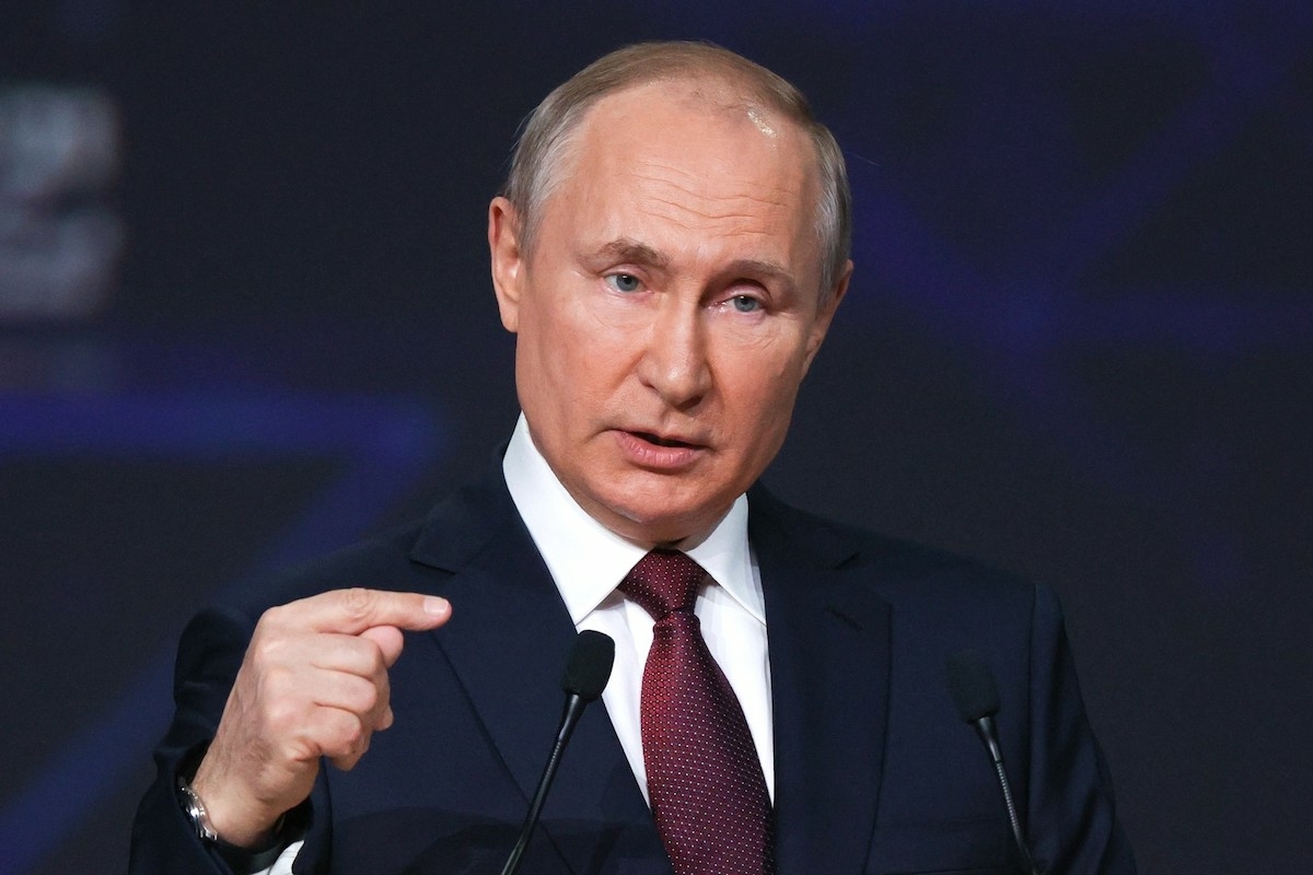 Путин предложил снизить ставку по льготной ипотеке с 12 до 9%