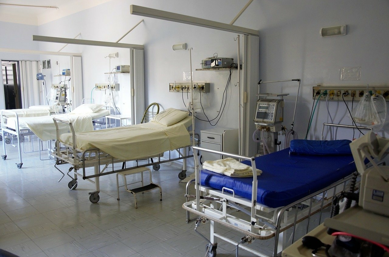 В Тюменской области выделят 400 млн рублей на капремонт и оснащение больниц