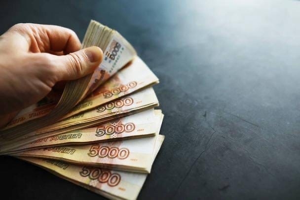 Калининградским бюджетникам вновь проиндексируют зарплаты