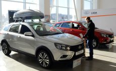 Начались поставки Lada Vesta с автоматом, продажи стартуют 11 марта