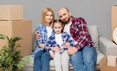 Власти задумались об ужесточении требований к семейной ипотеке: дети постарше — процент повыше